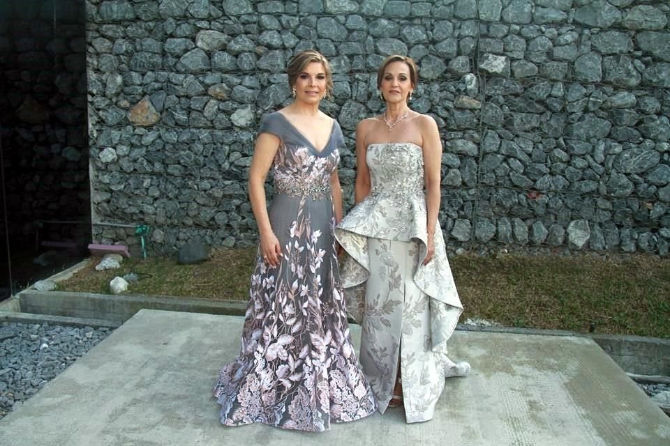Alejandra González de González  y Rosa Isela Reyna de Tamez