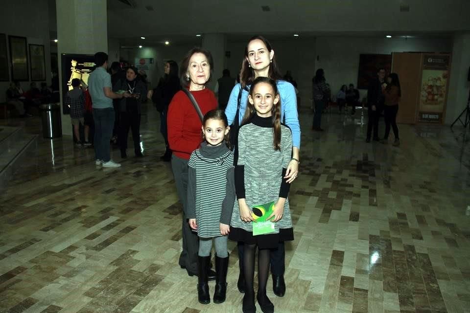 Isabel Taboada, Ana Luisa Garza, Esthela Ramos y Ana Cristina Ramos Garza