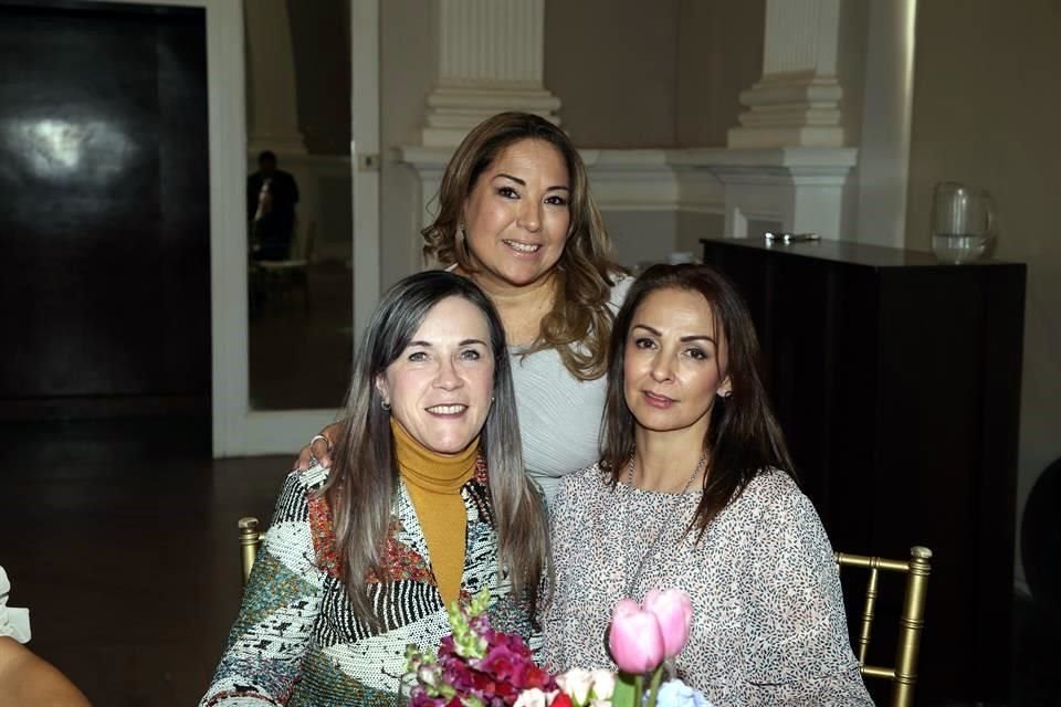 Azucena Cedeño Elizondo, Alejandra Ruiz y Gabriela García