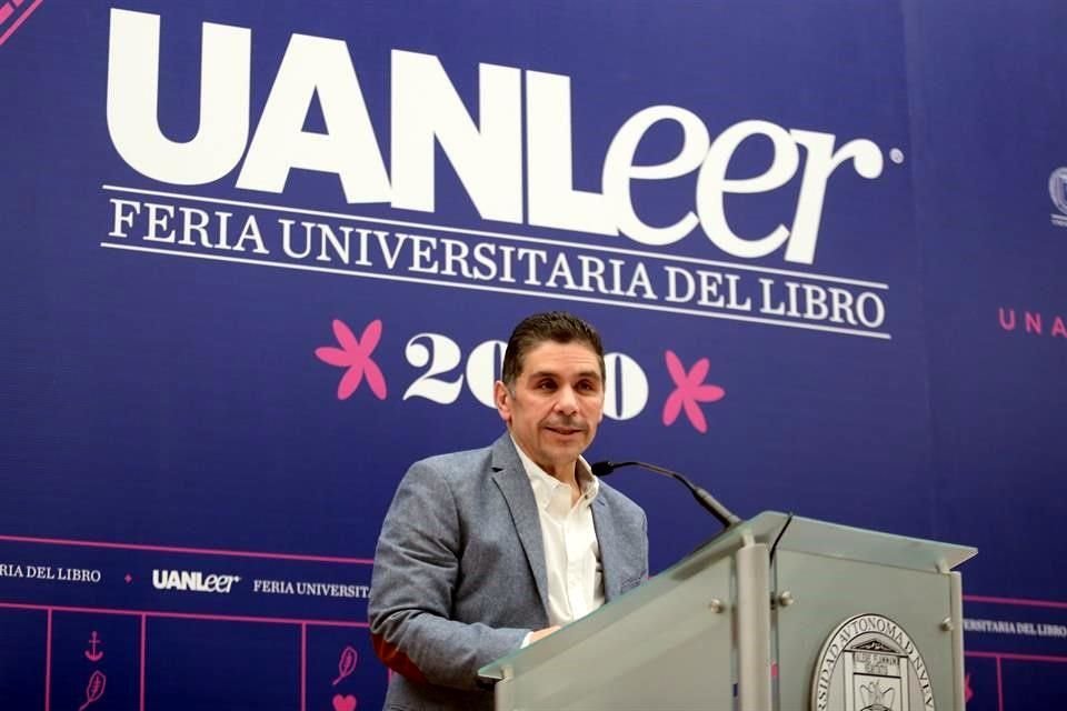 José Garza, secretario de Extensión y Cultura de la UANL.