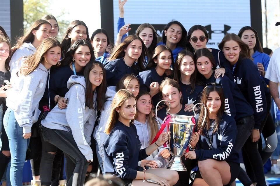 Equipo de Torreón que ganaron las Copas de los foráneos