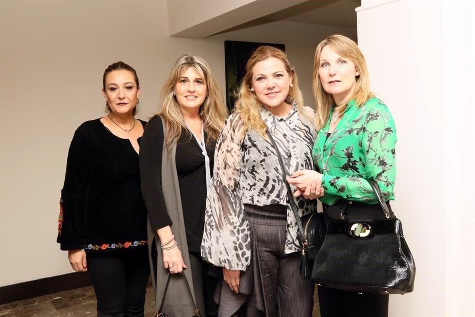 Mónica Sánchez de Cantú, Alejandra Sáenz de Garza, Claudia Félix y Adriana Ibarra de Bremer