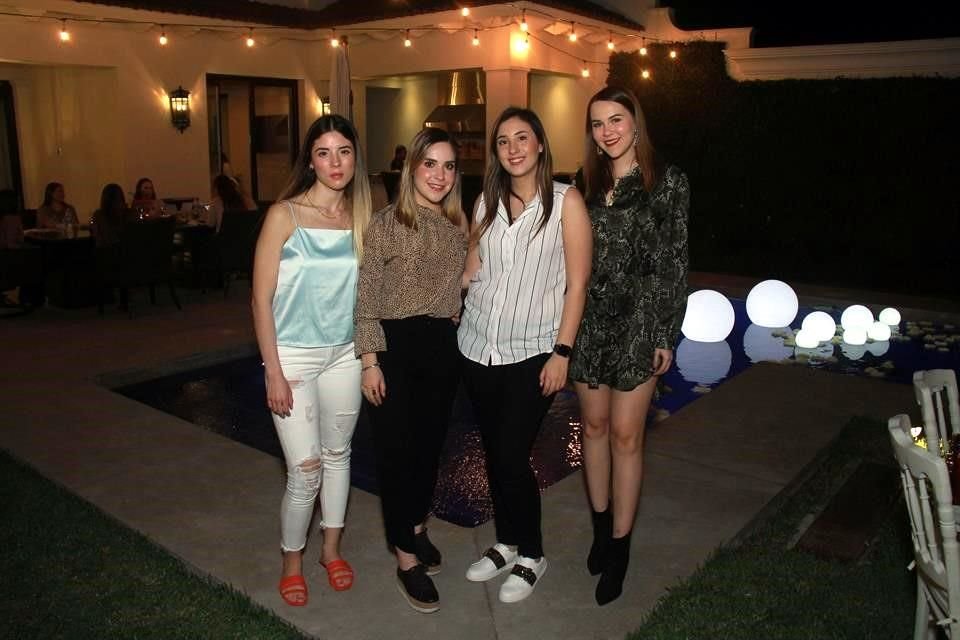 Liz Quezada, Ángela Arredondo, Daniela Esquivel y Mariaelisa Villarreal