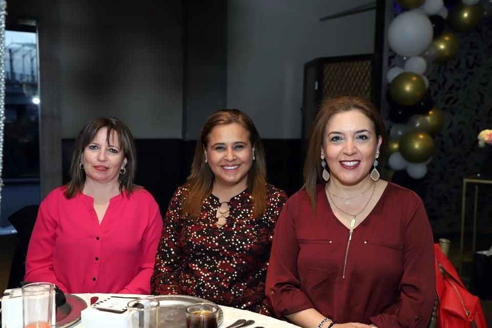 Myrna de Santoy, Norma de la Peña y Diana de Villarreal