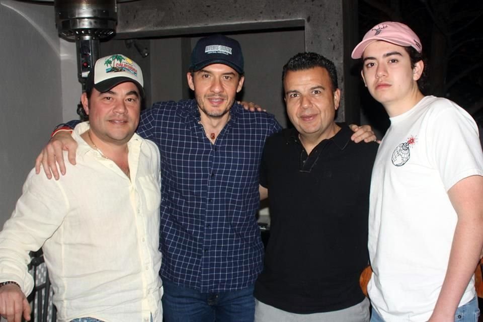 Javier de la Garza, Gerardo Garza, Manuel Lara y Patricio Garza