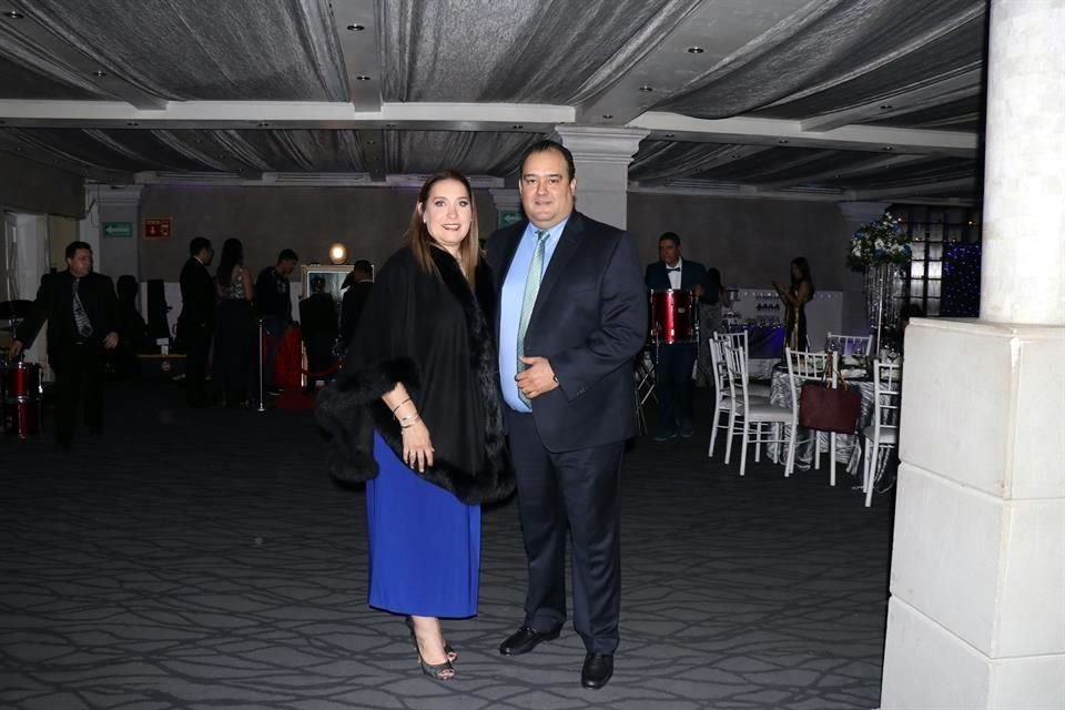 Adriana González de Espinosa y Miguel Espinosa Cavazos, Presidentes de la MFL