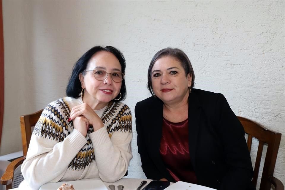 Laura Hinojosa y Rosario de Anda