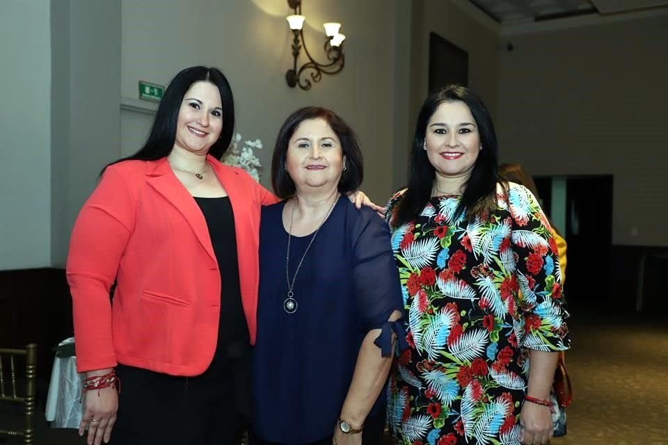 Cecilia Espinosa, Luz María González y Mónica Espinosa