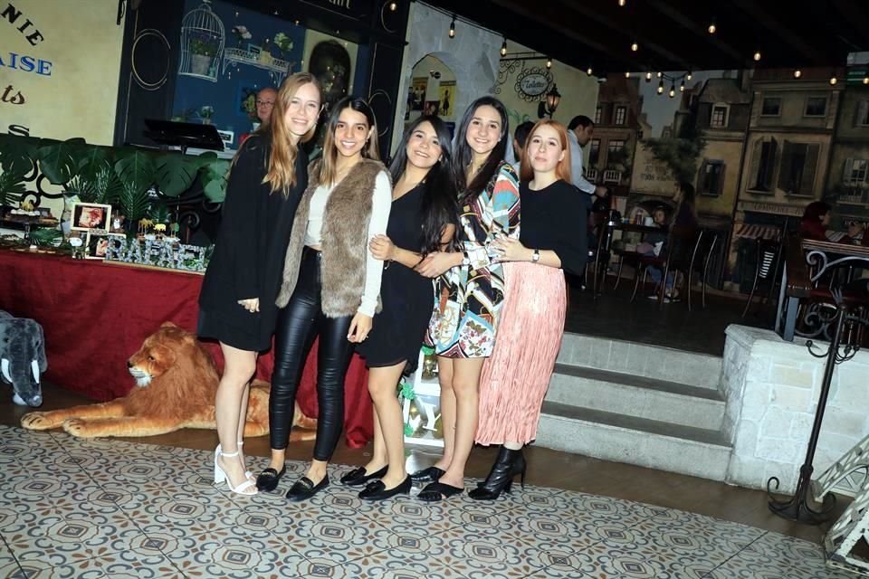 Ilse Ramos, Abigail Salinas Alma Madrigal, Ivone Rodríguez y Andrea González