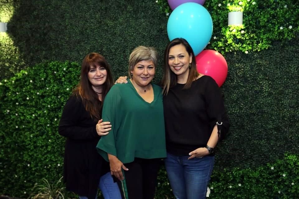 Nelly González, Elsa de Tijerina y Amy Reyes
