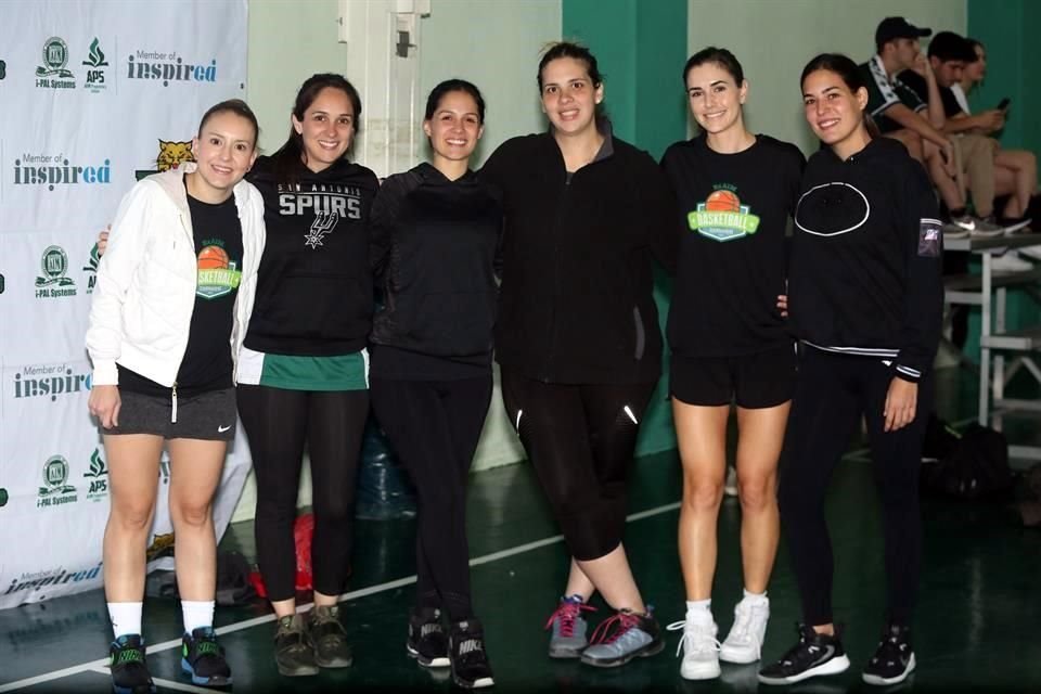 Norma Gómez, Gabriela Cantú, Marisa Díaz, Gabriela Galván, Alejandra Rubio y Gabriela Salinas