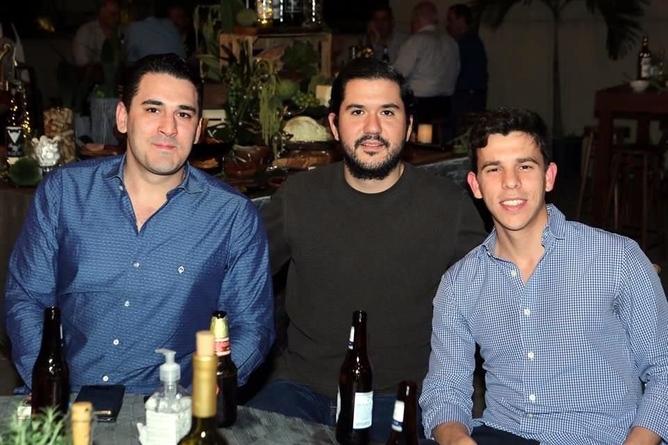 Roberto Patiño, Erick Martínez y Pablo Celada