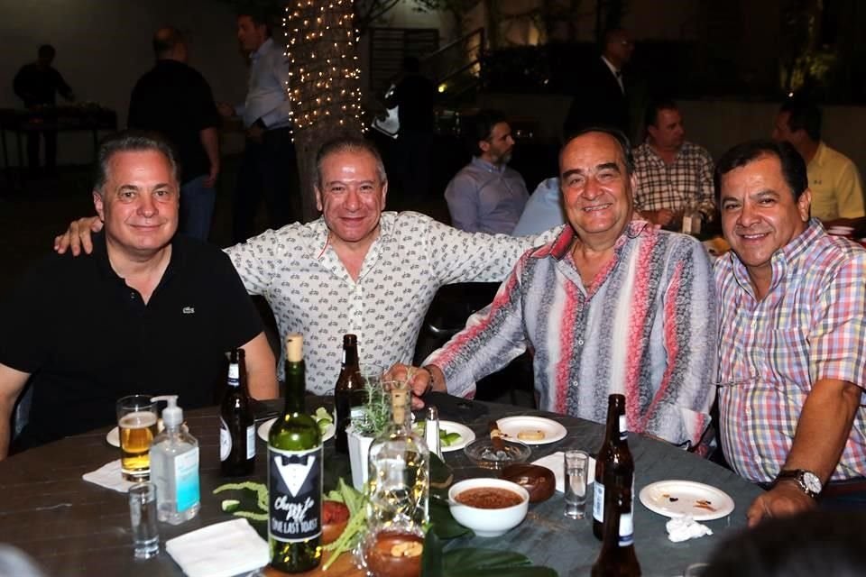 Eduardo Melo, Mario Cortez, Tony Drexel y Miguel Buenrostro