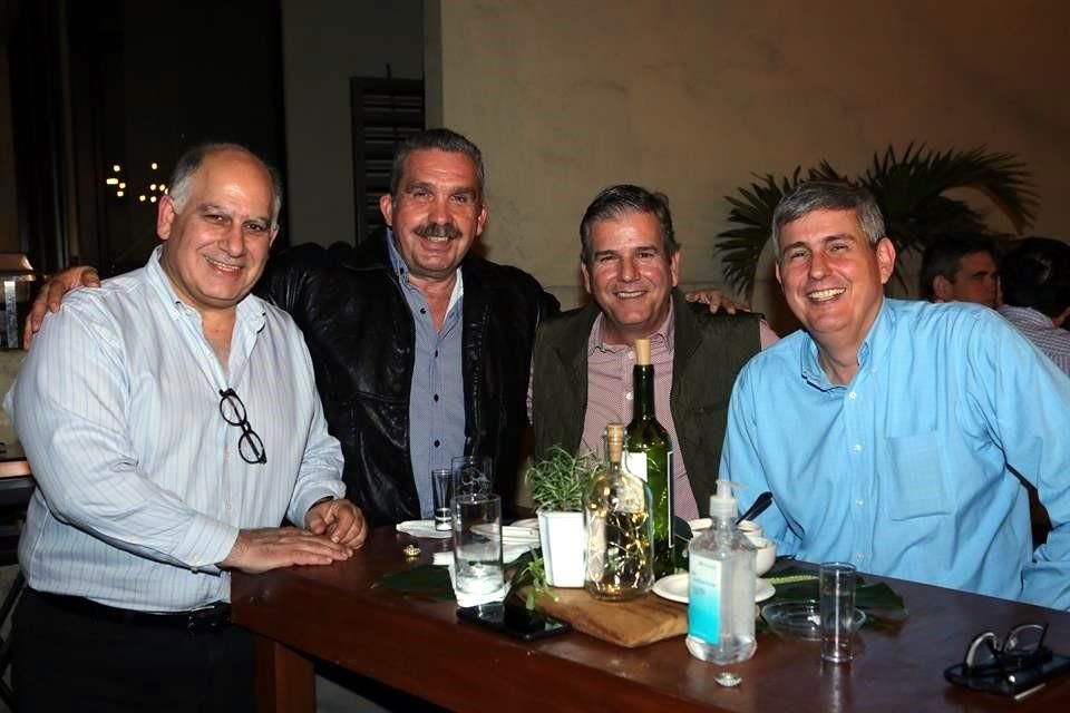 Luis Letayf, Adrián Flores, Carlos Pifferi y Sergio Pifferi