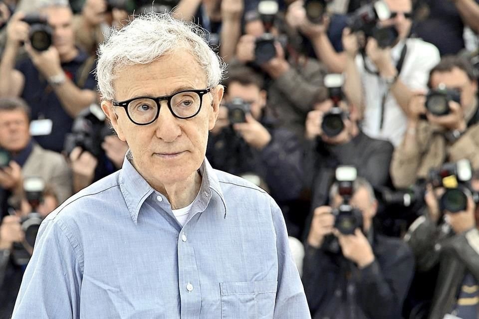 Esta semana el cineasta Woody Allen finalmente pudo publicar sus memorias, ahora con la casa editora 'Arcade Publishing'.