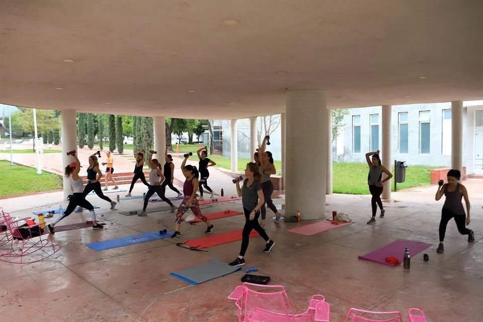 Clase Fitness en Plaza Fatima por Gaby Martínez