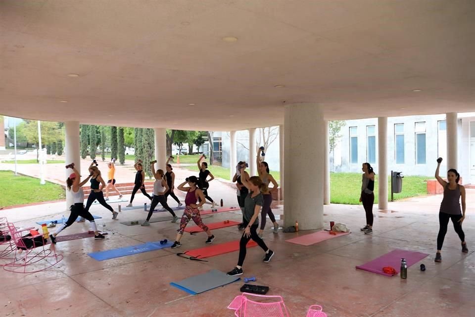 Clase Fitness en Plaza Fatima por Gaby Martínez