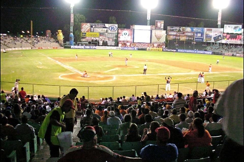 El Estadio Héctor Espino era casa de los Naranjeros.
