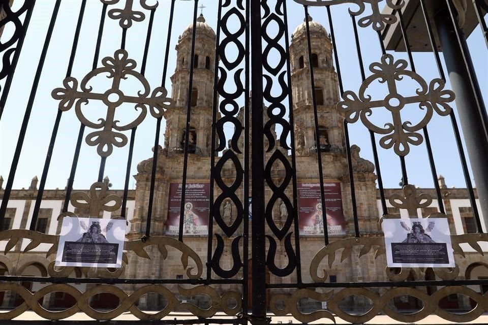 Las parroquias y capellanías de la Arquidiócesis celebran misas sin la presencia de fieles desde el 20 de marzo.