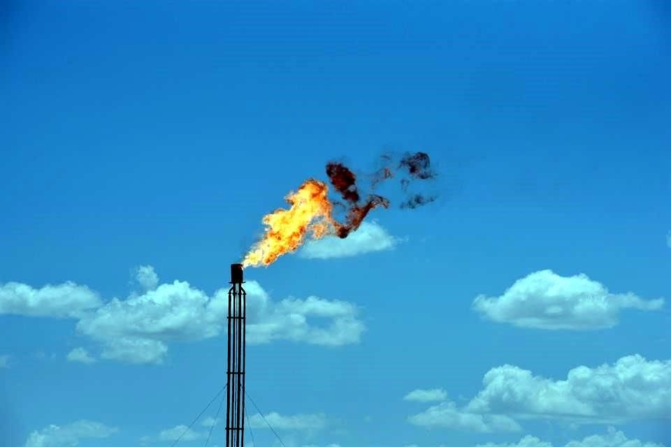 El volumen de gas quemado coloca a México entre los 10 principales quemadores del mundo. 