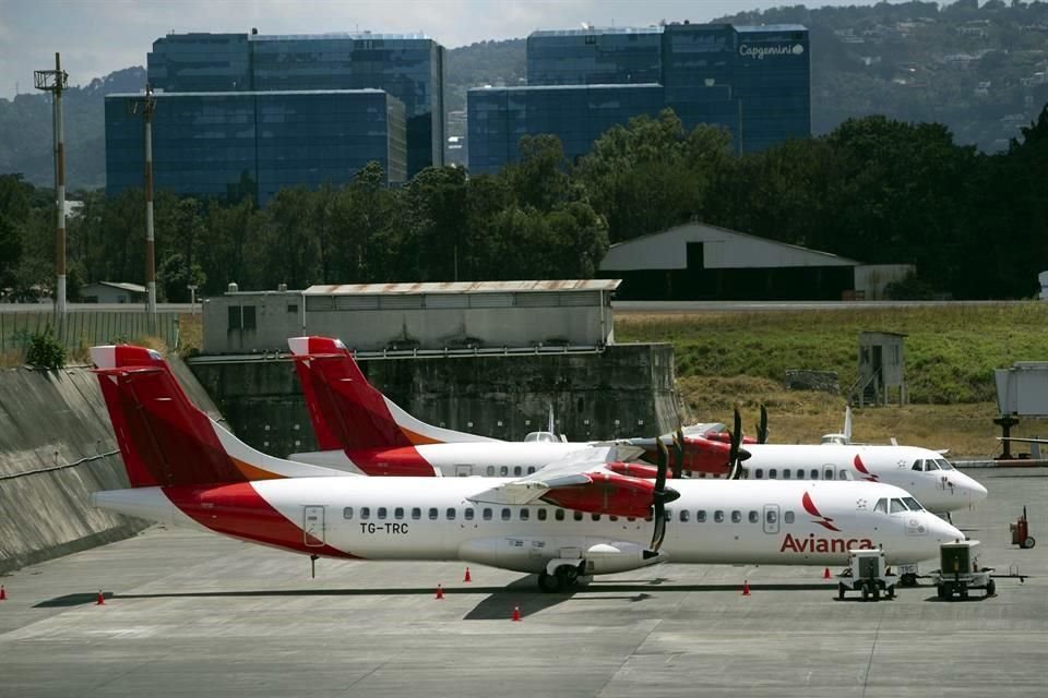 Entre las empresas que volvieron a operar en México están Avianca, TACA y Volaris Costa Rica. 