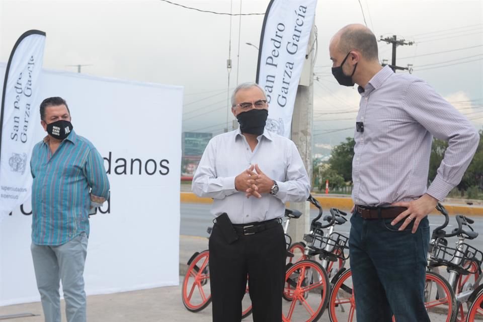 Un total de 6.5 kilómetros de carriles fueron estrenados por el Alcalde Miguel Treviño; el Secretario de Desarrollo Sustentable, Manuel Vital, y el director del Instituto de Movilidad, Noé Chávez.