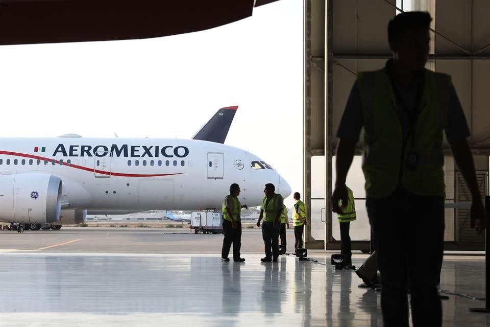 Un tercero no identificado iniciará una oferta pública voluntaria para dar a los accionistas de Aeroméxico la opción de retirarse del capital social.