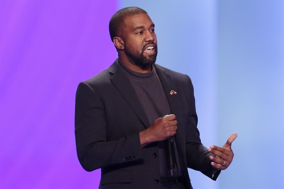De acuerdo con el asesor Steve Kramer, Kanye West ya no está en la contienda por la presidencia de Estados Unidos.