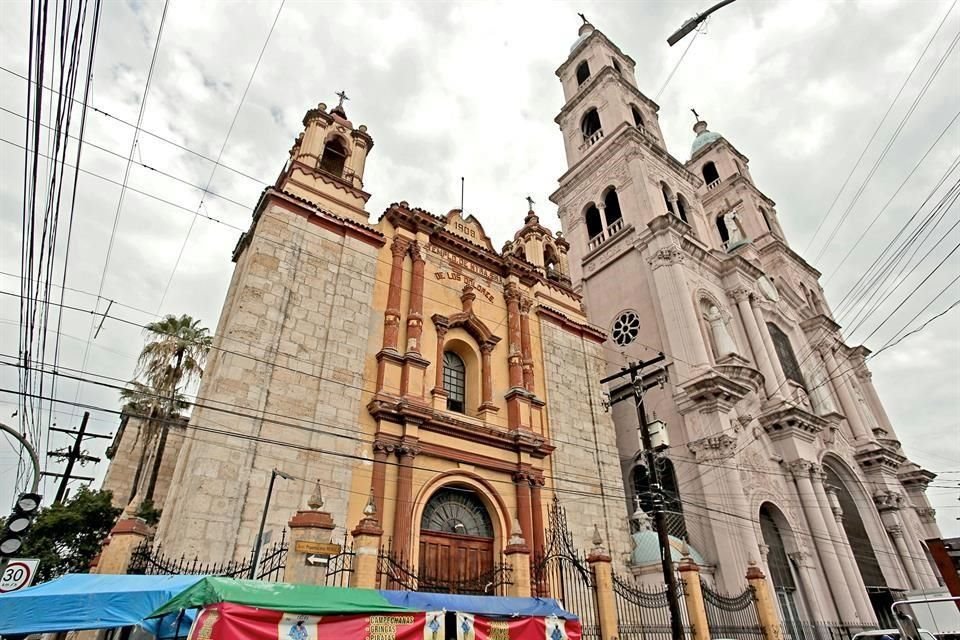 El templo católico se ubica en Ruperto Martínez y Juan Méndez, en el Centro.
