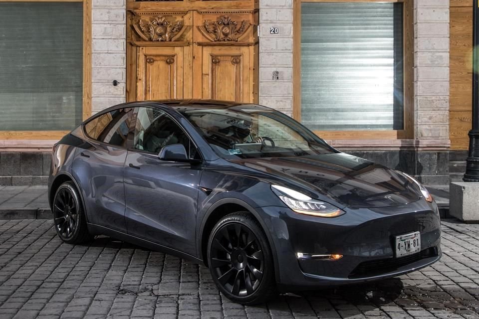 Este es el segundo recorte de precios este mes, ya que Tesla busca estimular la demanda después de varios trimestres de entregas decepcionantes.