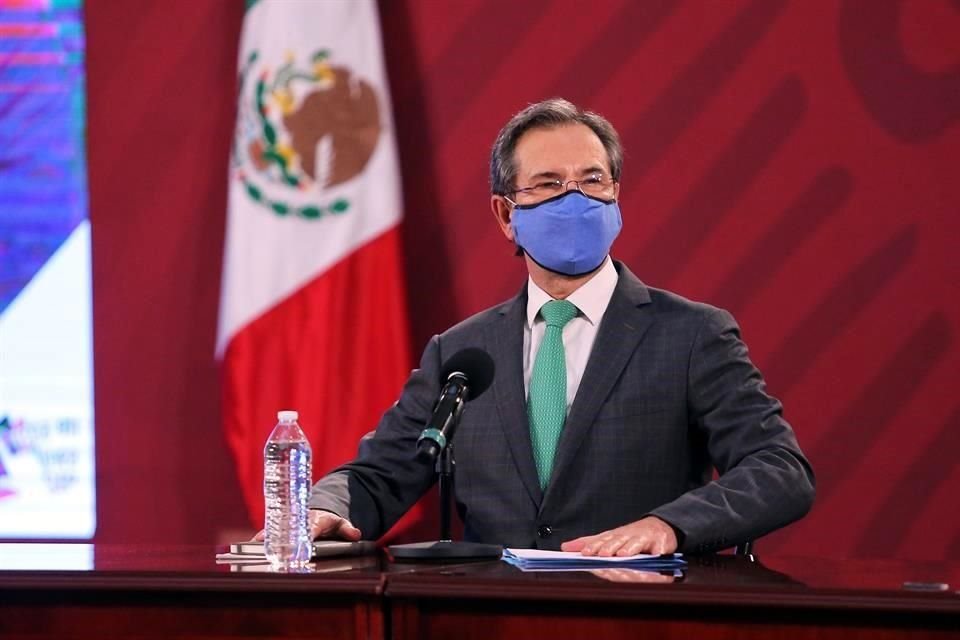 Esteban Moctezuma dedicó 10 minutos de los 30 de la sesión a la Red de Radiodifusoras y Televisoras Educativas y Culturales de México, y a Prepa en Línea, un tema que, aseguró, ha sido recurrente.