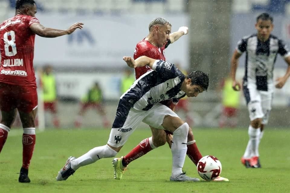 Rayados ha jugado con lluvia en el Guardianes 2020.