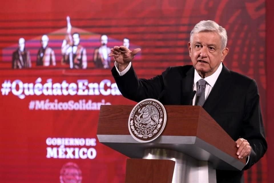 López Obrador en conferencia de prensa en Palacio Nacional.