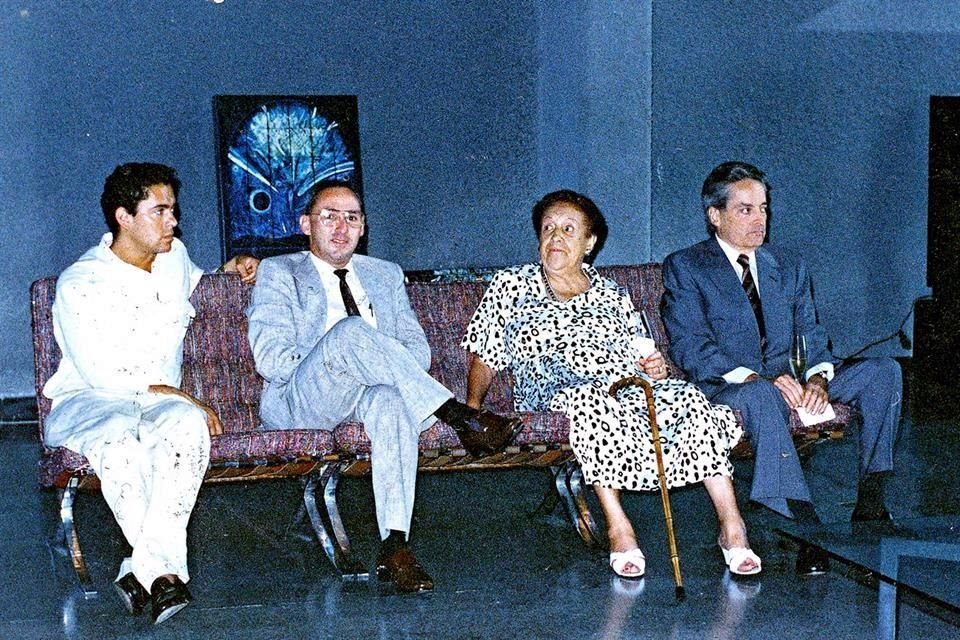 Generoso Villarreal, Alejandro Guzmán, Olga Tamayo y Bernardo Garza Sada el 29 de mayo de 1990 en el Centro Cultural Alfa.