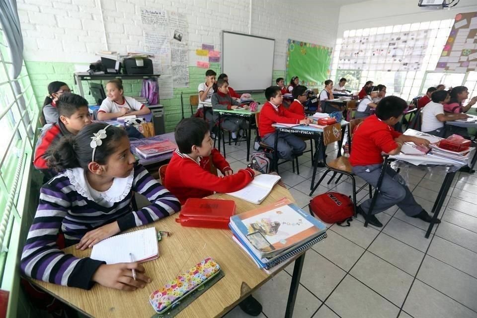 La SEP ha mantenido la posición de que la reapertura de colegios será gradual y conforme al semáforo de cada estado del País.