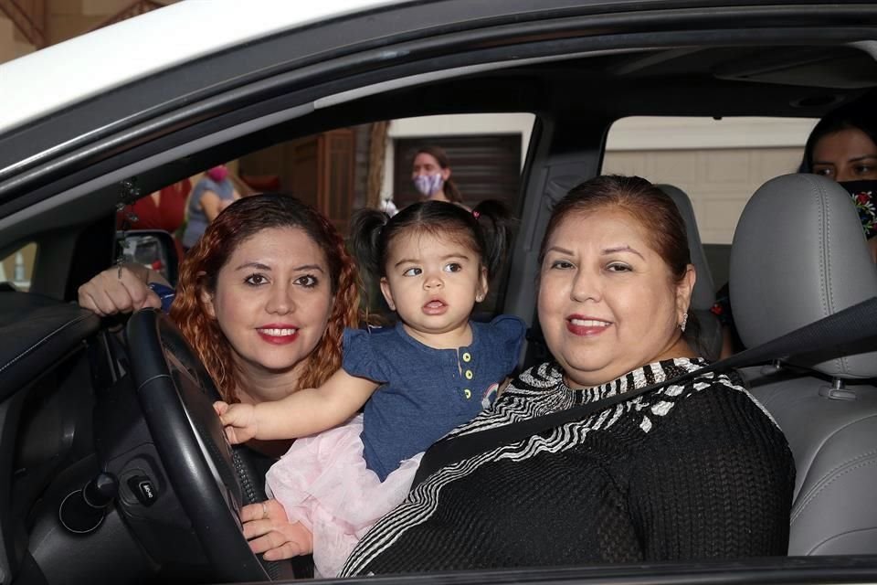 Anel Salazar, Arely González y Gloria González