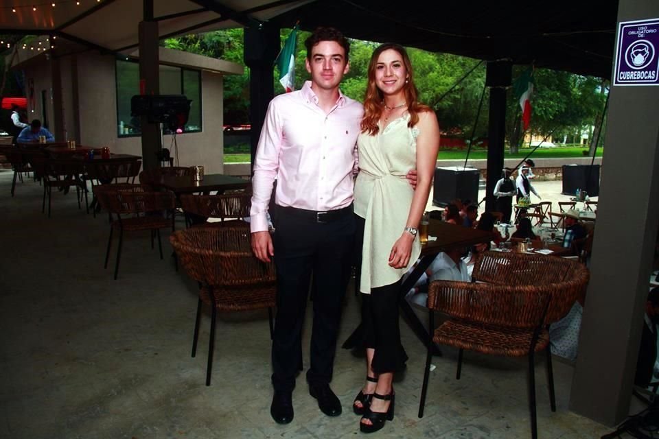 Carlos Treviño y Katya Treviño