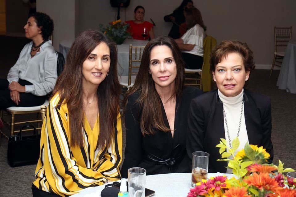 Marcela Náder, Marisol Torre de Navarro y Fernanda Elizondo de la Garza
