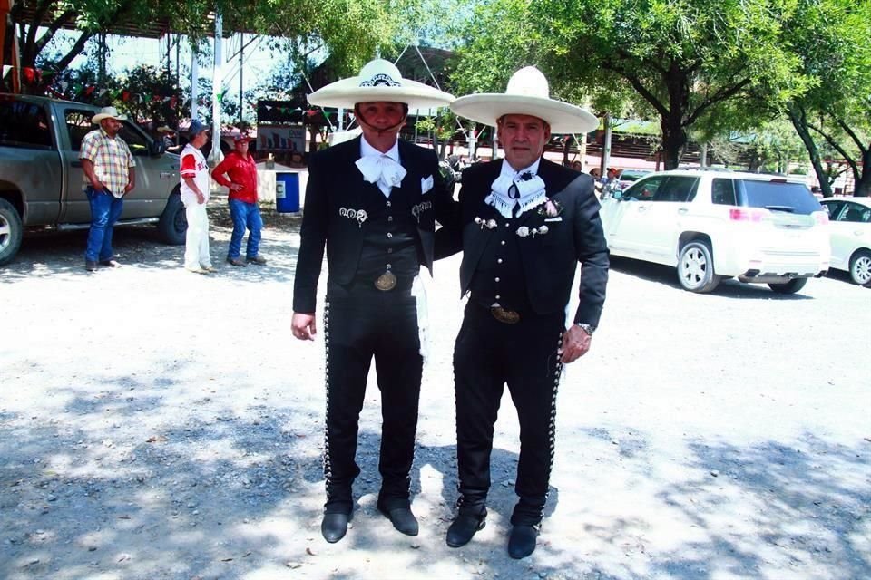 Amador Villalobos y Hernán Elizondo