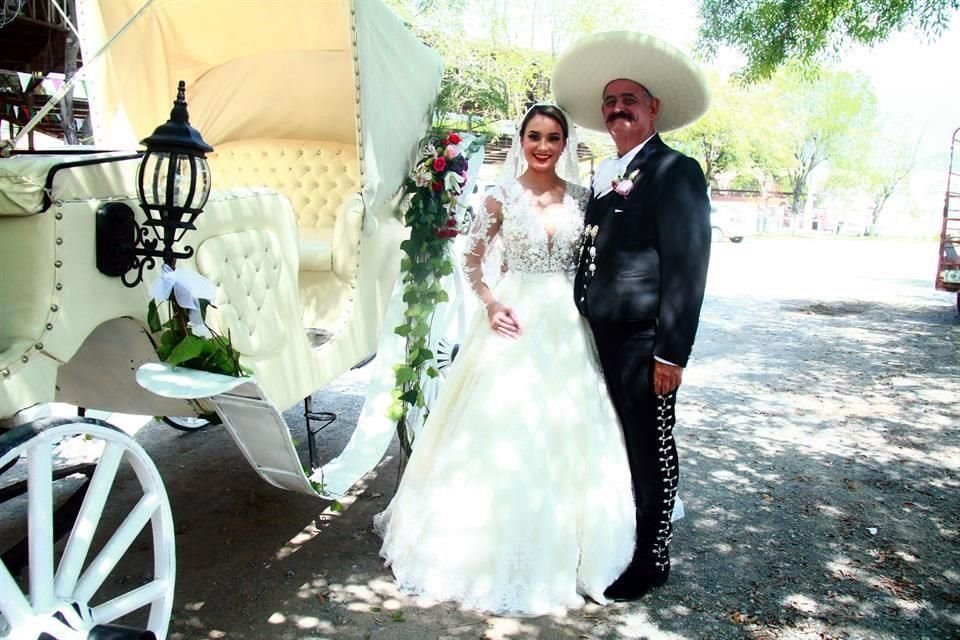 Marcela Fernández Villanueva y Homero Fernández Treviño