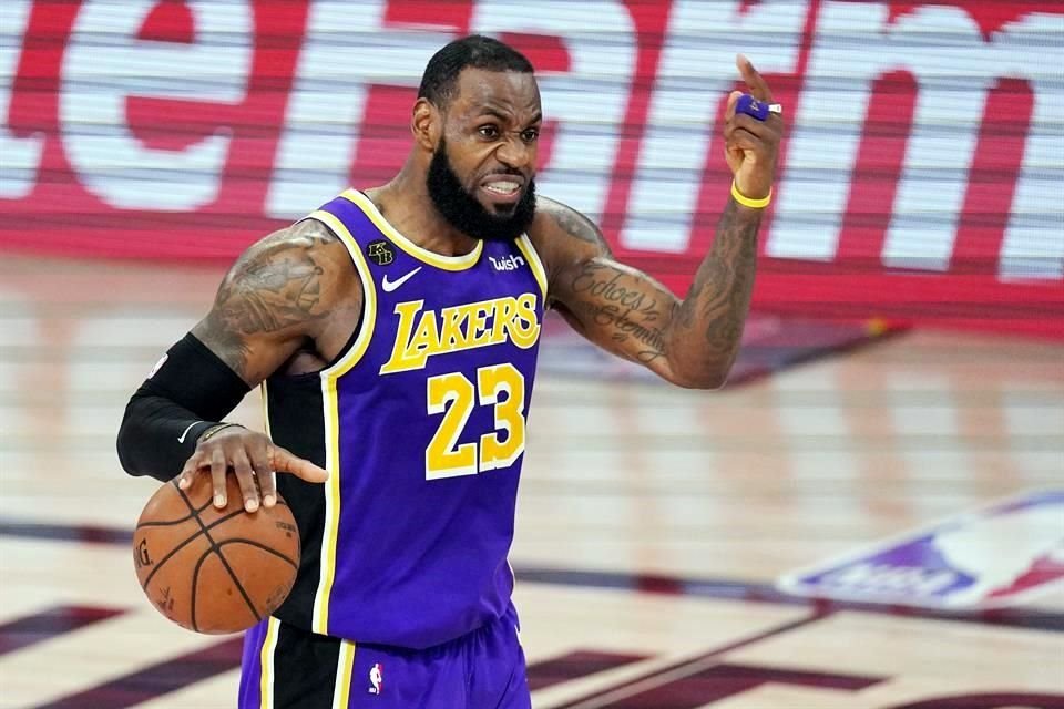Los Lakers  buscan su título 17 de la NBA.