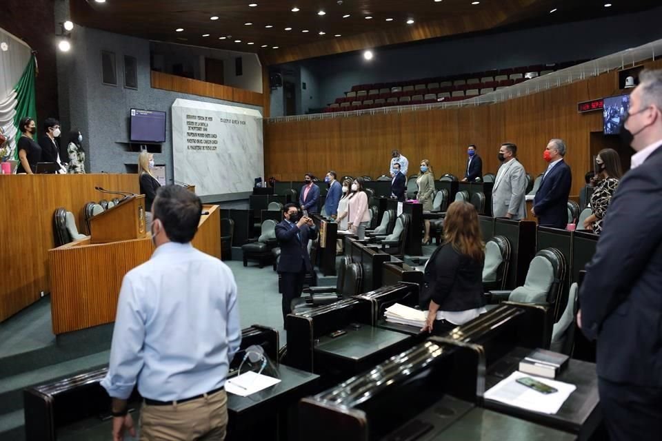 El Congreso local aprobó hoy la renuncia de José Eugenio Villarreal Lozano.