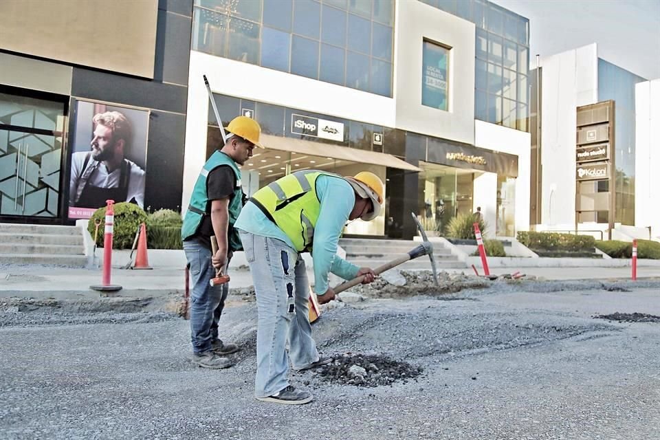 Los trabajos en las Calzadas comprenden cambiar el pavimento por concreto hidráulico.