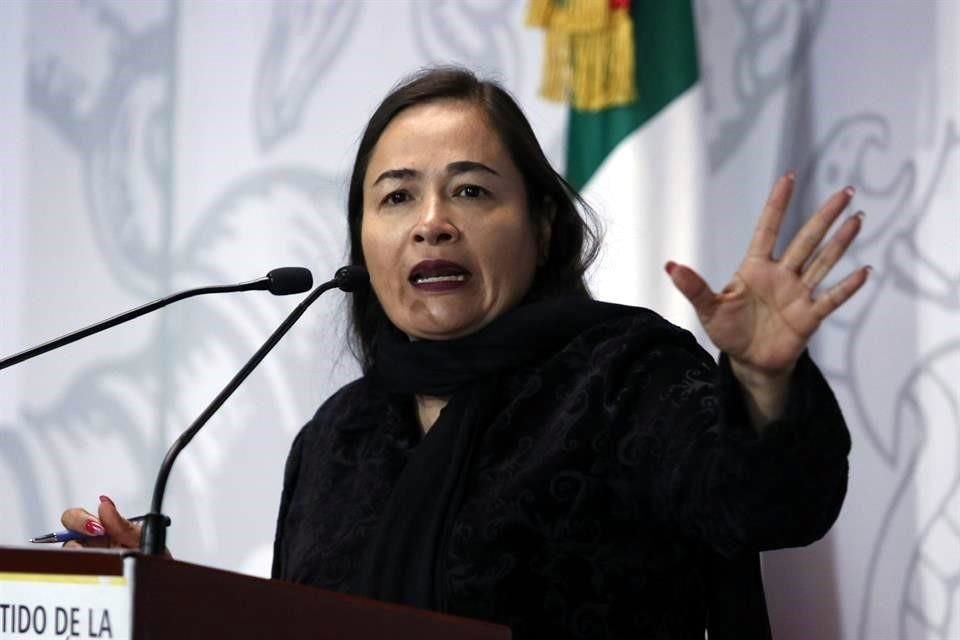 Verónica Juárez, coordinadora del PRD, dijo que el mal manejo de la pandemia ha agudizado la crisis económica.