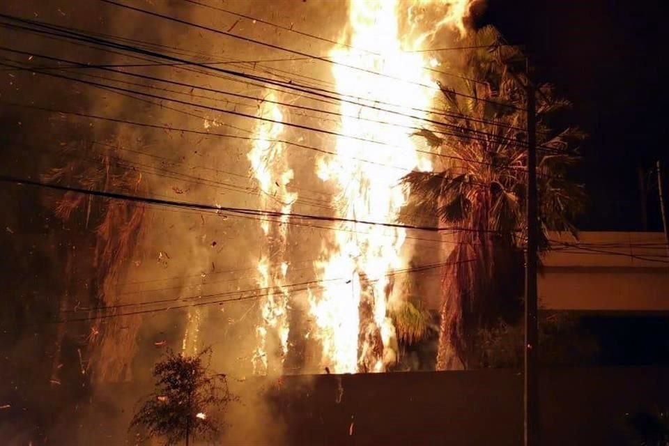 Dejan incendios festejos con pirotecnica