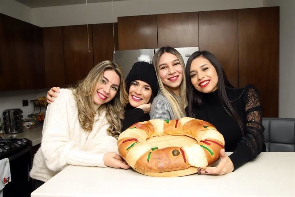 Carolina Alcorta, Ana Carvajal, Paola Alcorta y Daniela Pardiñas