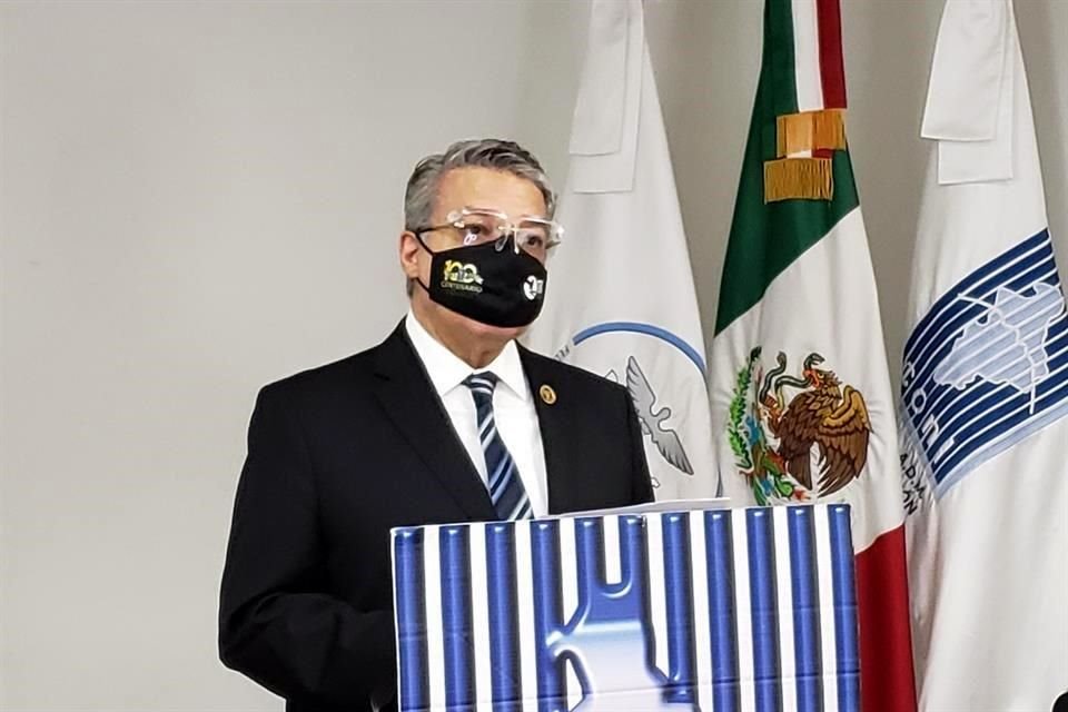 MANUEL MARTÍNEZ MARTÍNEZ  presidente de la Asociación Dental Mexicana