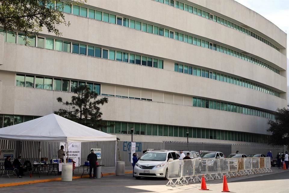 Campaña de vacunación contra la influenza fuera del Tecnológico de Monterrey