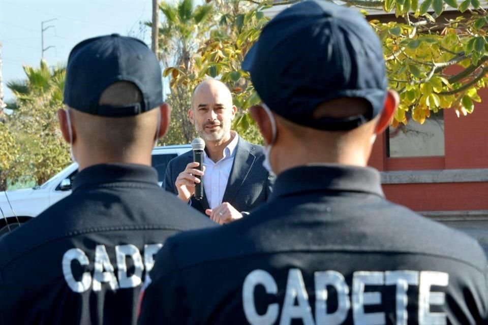 El Alcalde Miguel Treviño ha optado por la formación de policías