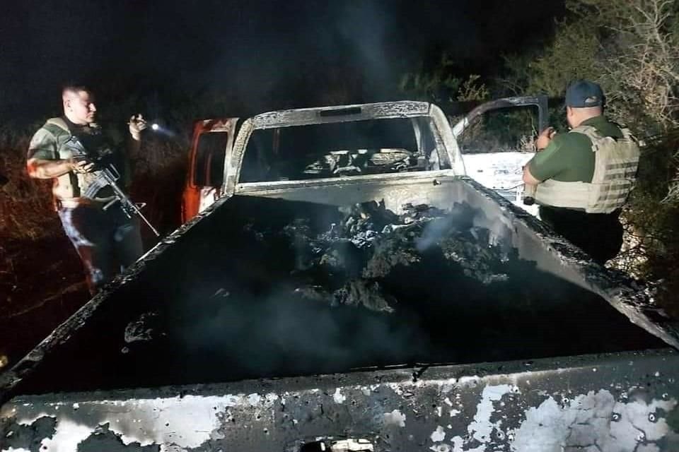 Varios cuerpos fueron calcinados en las cajuelas de camionetas en Camargo, Tamaulipas.